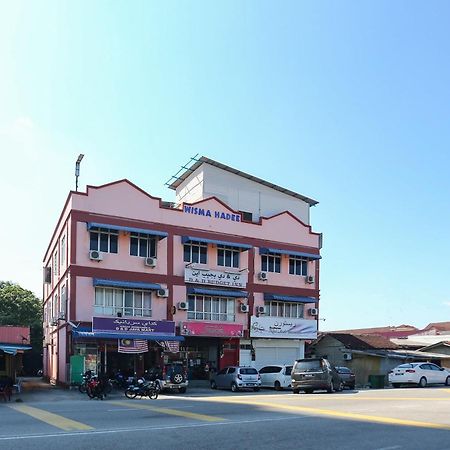 Oyo 89755 D&D Budget Inn Kota Bharu Bagian luar foto