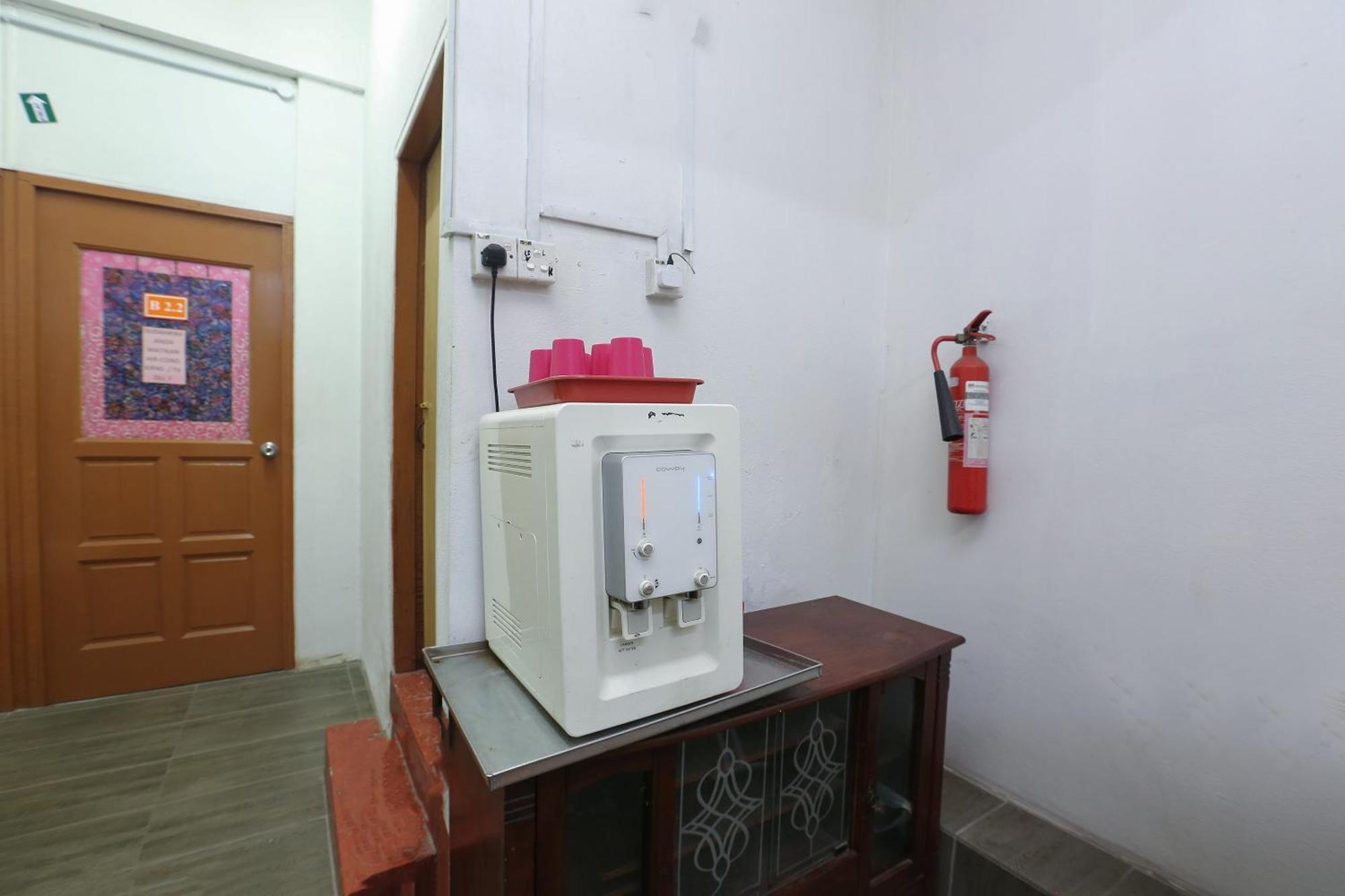 Oyo 89755 D&D Budget Inn Kota Bharu Bagian luar foto