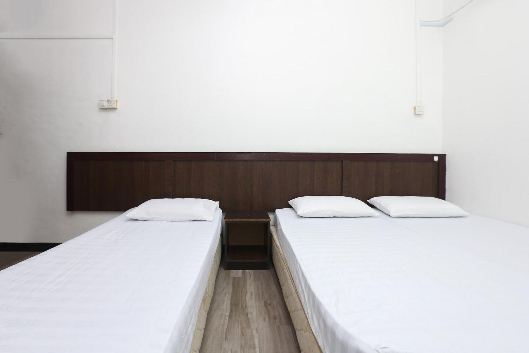 Oyo 89755 D&D Budget Inn Kota Bharu Bagian luar foto