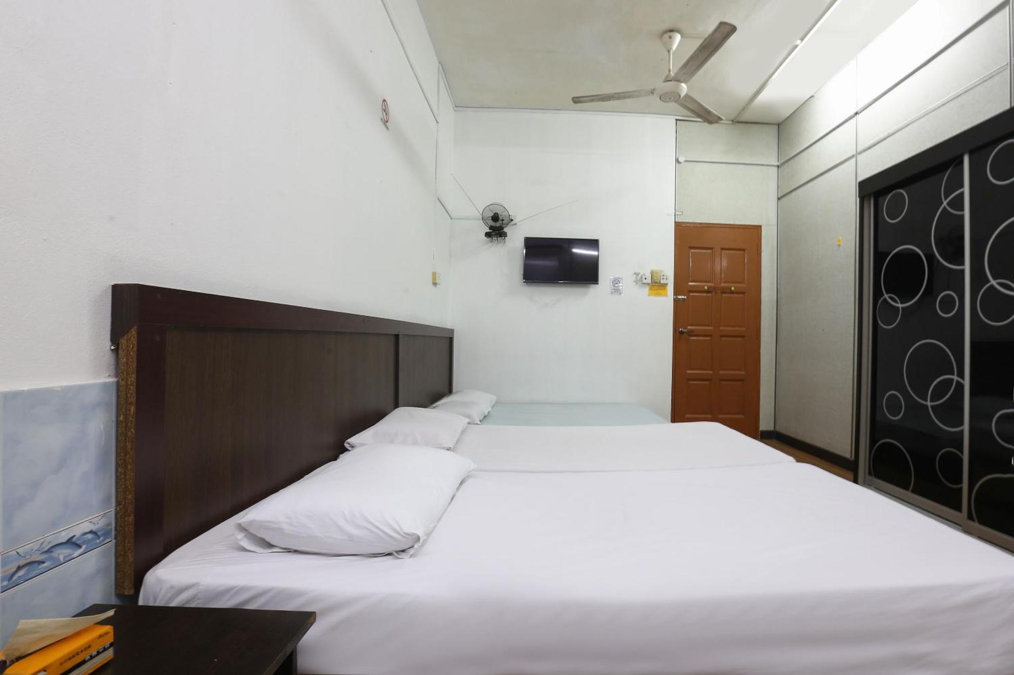 Oyo 89755 D&D Budget Inn Kota Bharu Bagian luar foto