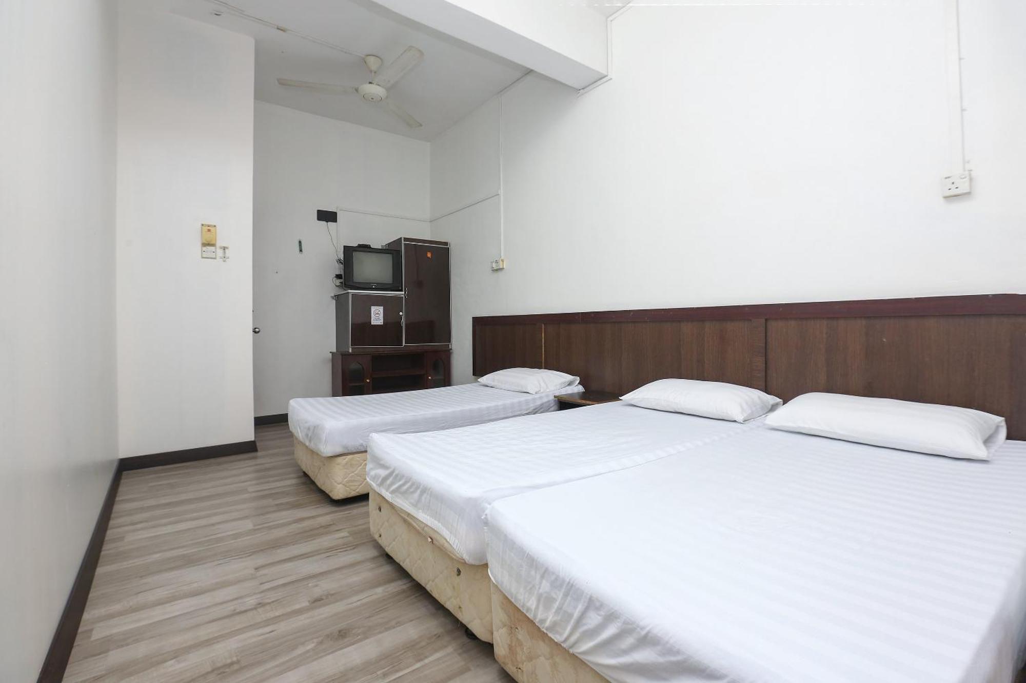 Oyo 89755 D&D Budget Inn Kota Bharu Bagian luar foto