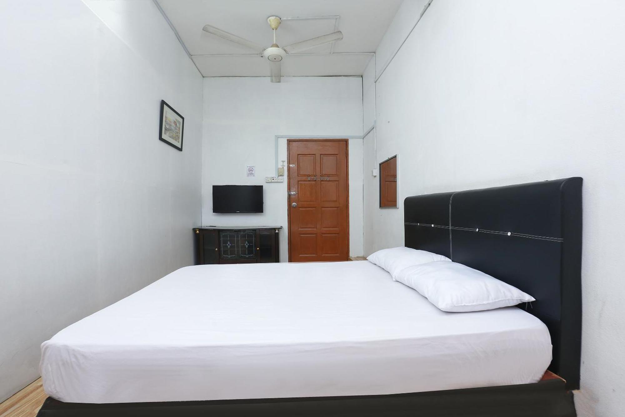 Oyo 89755 D&D Budget Inn Kota Bharu Bagian luar foto
