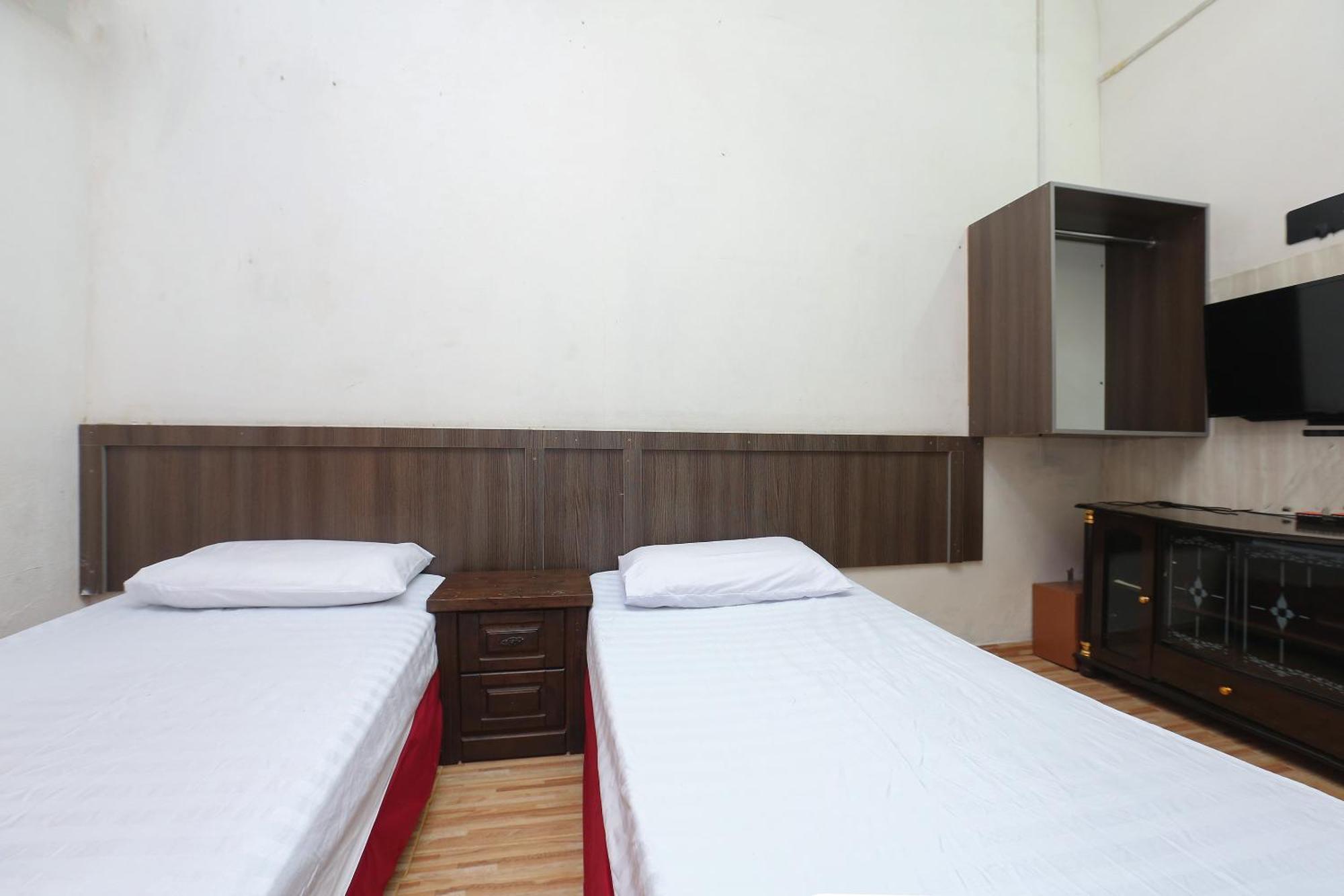 Oyo 89755 D&D Budget Inn Kota Bharu Bagian luar foto