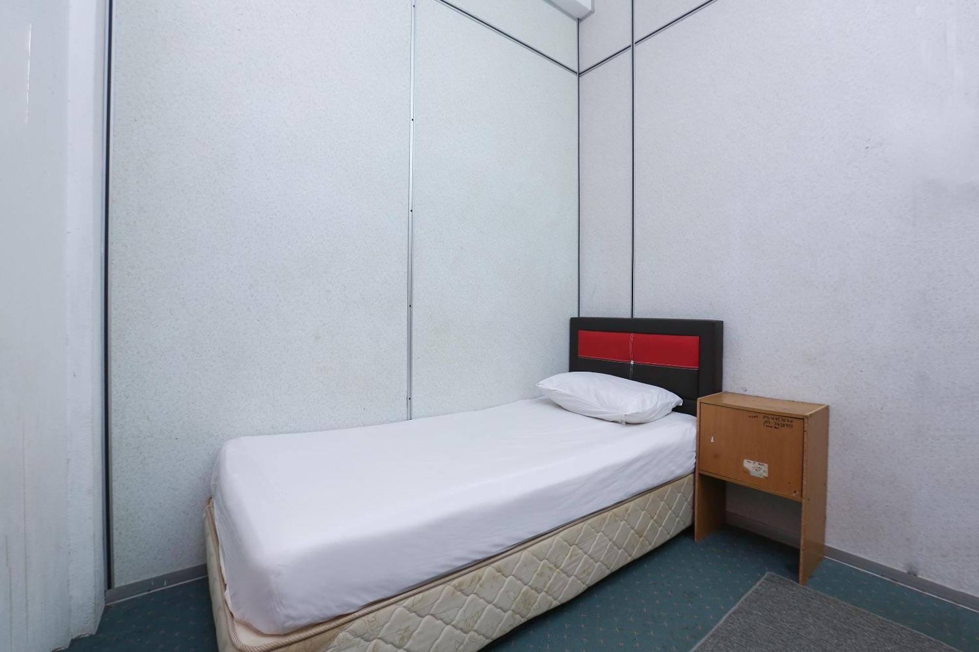 Oyo 89755 D&D Budget Inn Kota Bharu Bagian luar foto