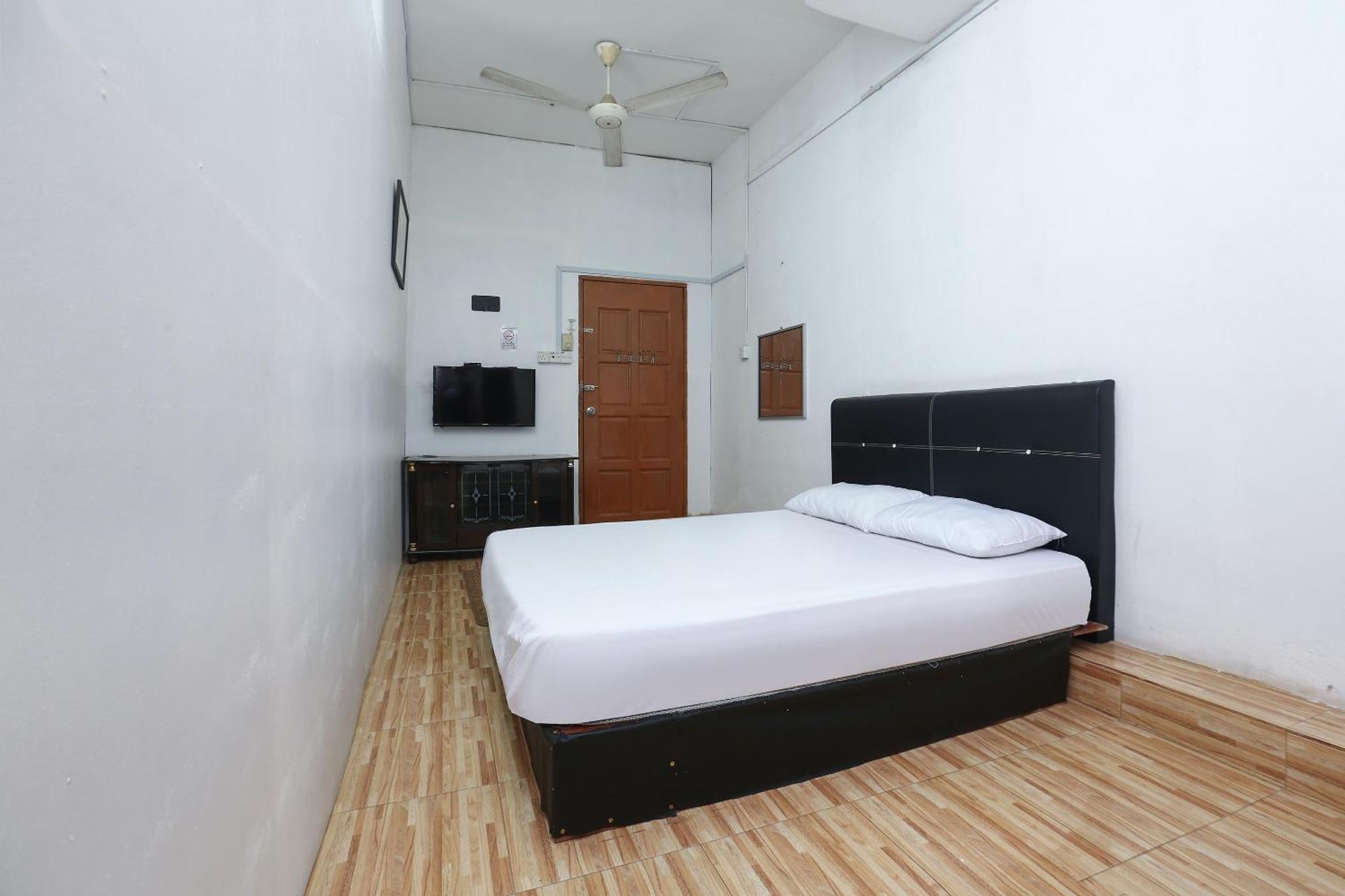 Oyo 89755 D&D Budget Inn Kota Bharu Bagian luar foto