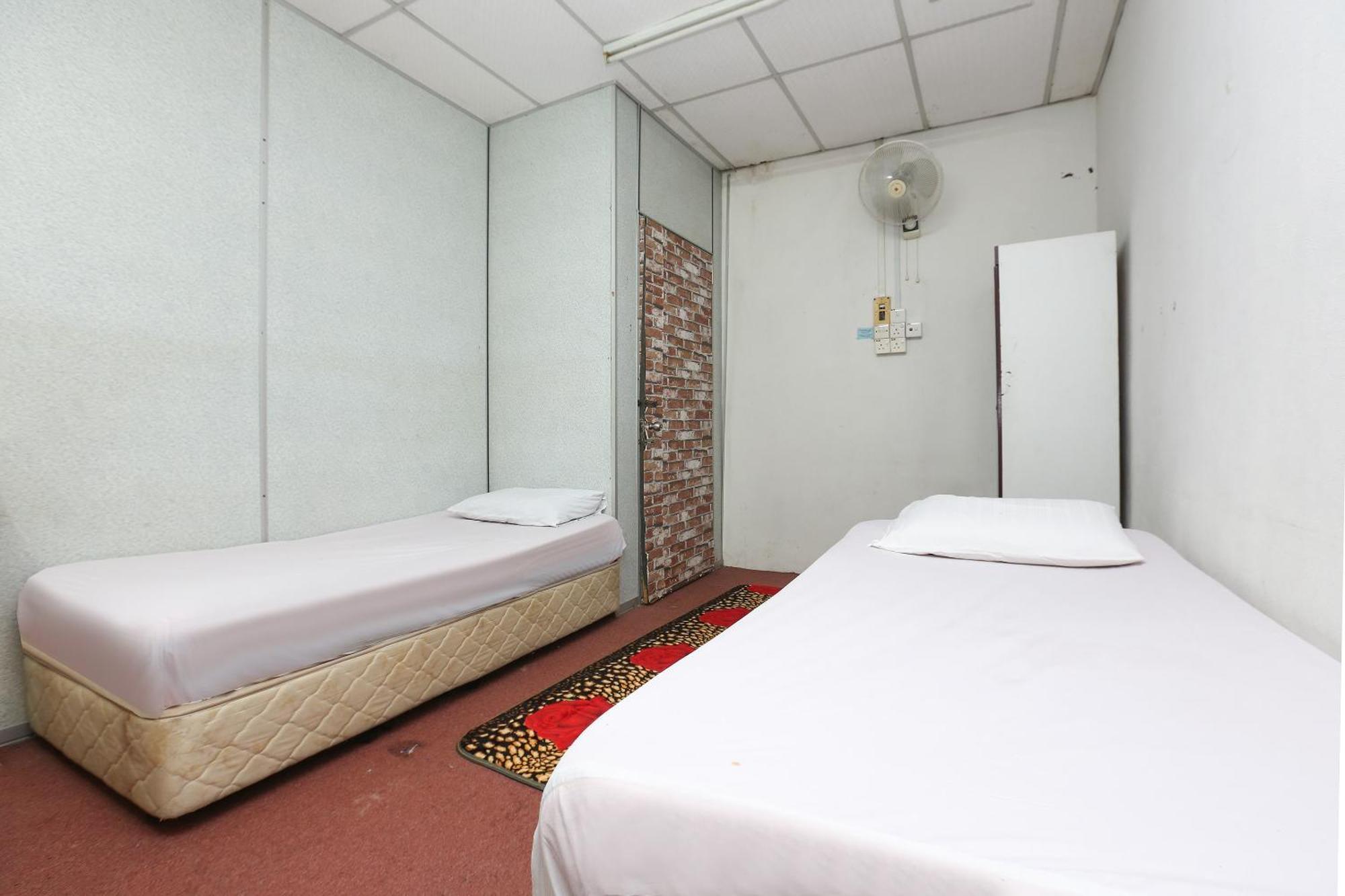 Oyo 89755 D&D Budget Inn Kota Bharu Bagian luar foto
