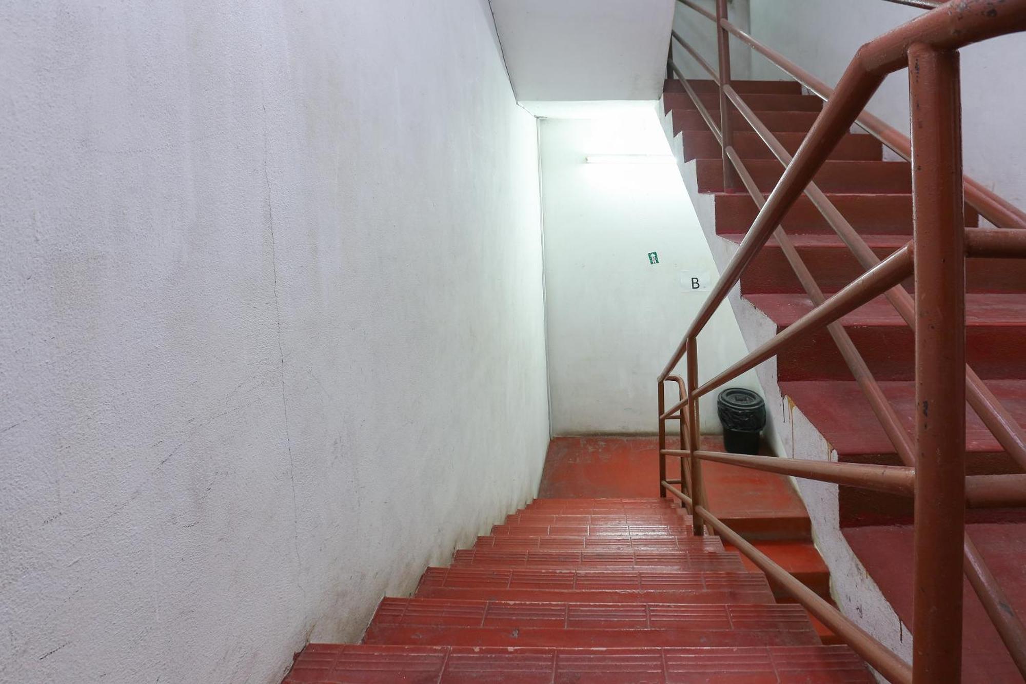 Oyo 89755 D&D Budget Inn Kota Bharu Bagian luar foto