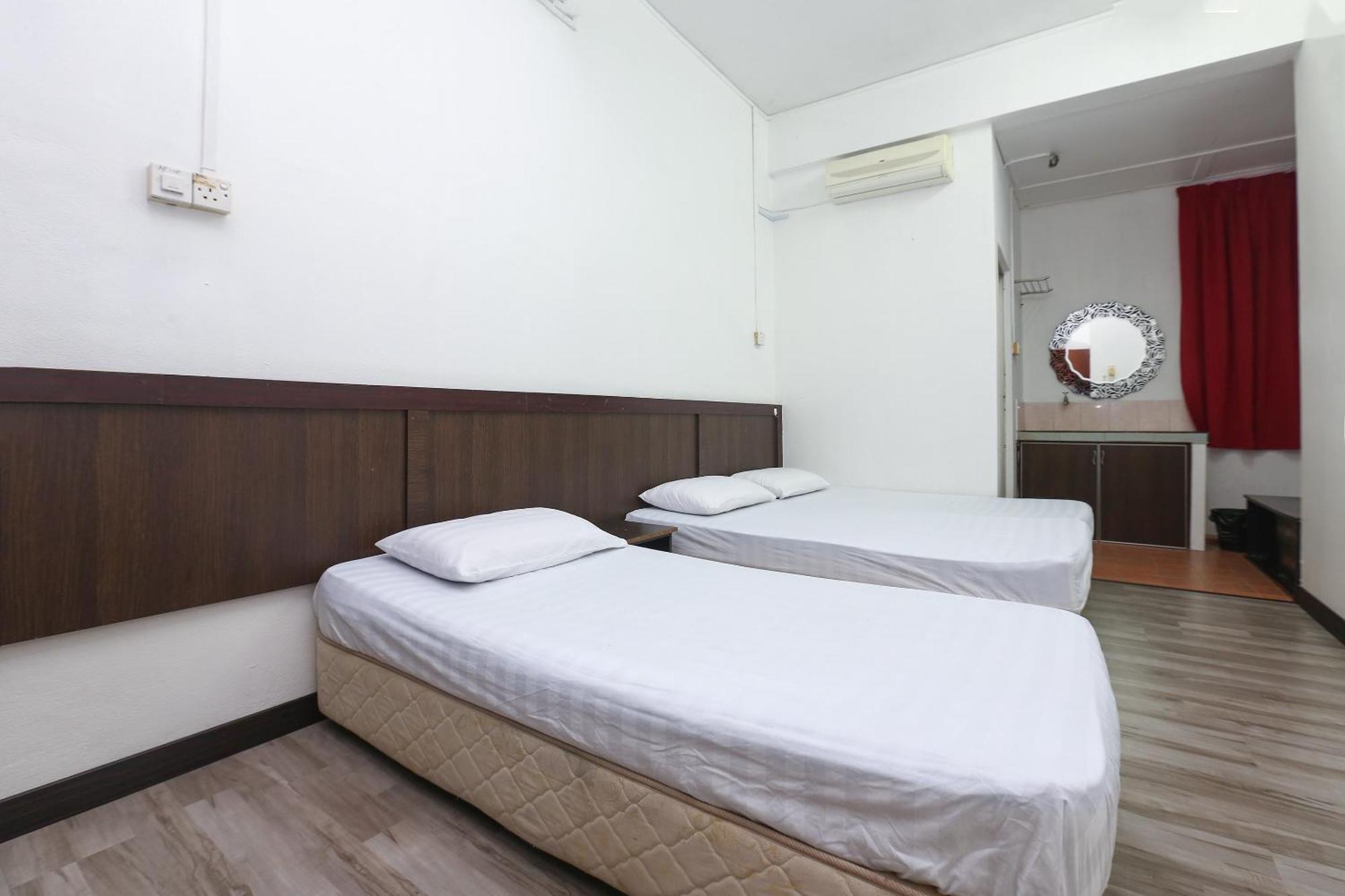 Oyo 89755 D&D Budget Inn Kota Bharu Bagian luar foto