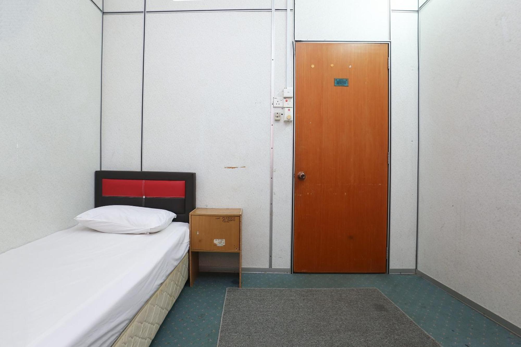 Oyo 89755 D&D Budget Inn Kota Bharu Bagian luar foto