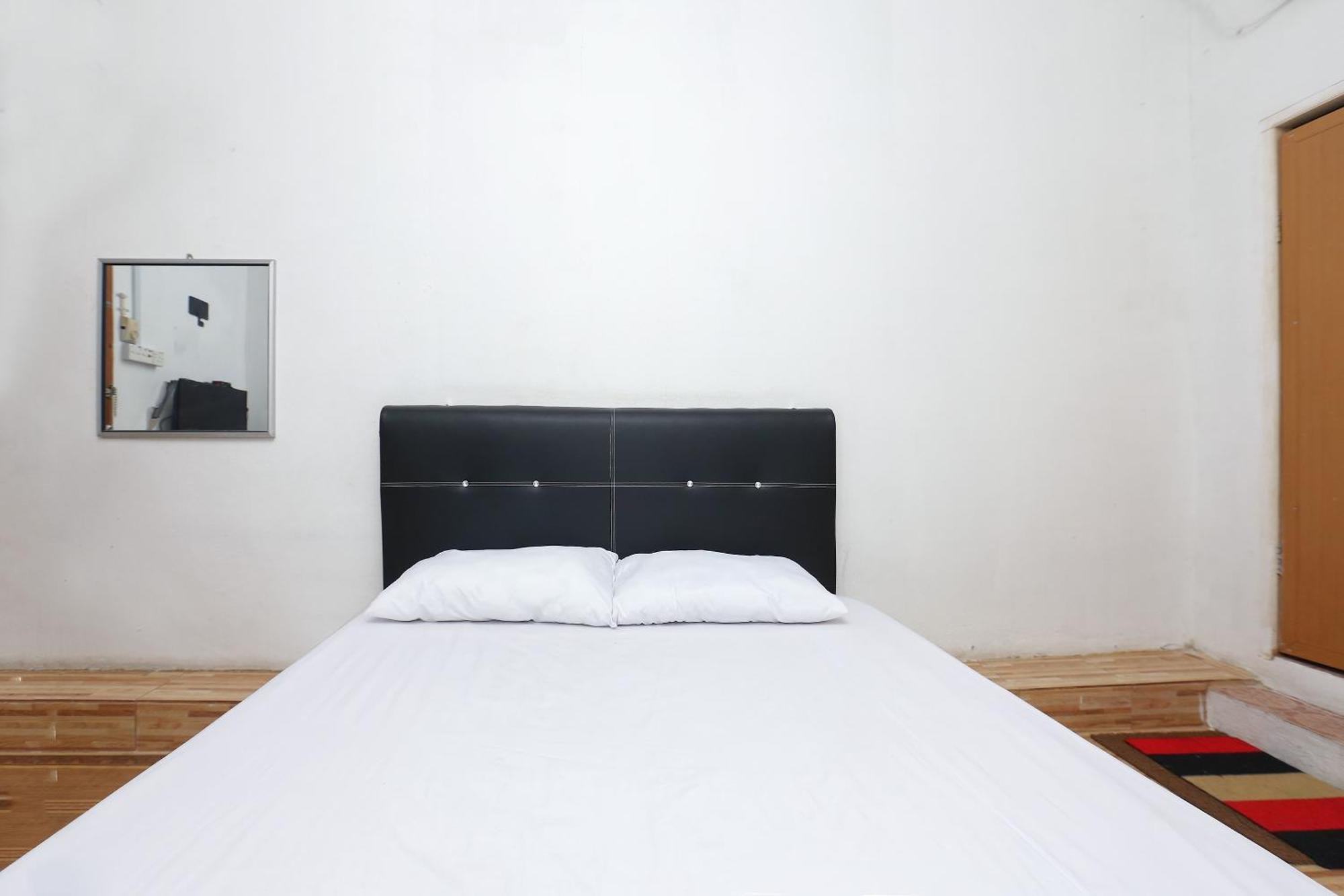 Oyo 89755 D&D Budget Inn Kota Bharu Bagian luar foto
