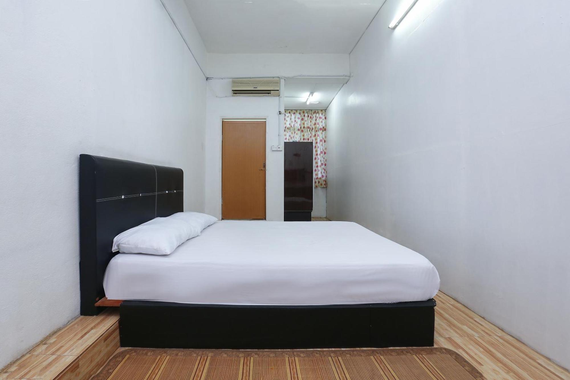 Oyo 89755 D&D Budget Inn Kota Bharu Bagian luar foto